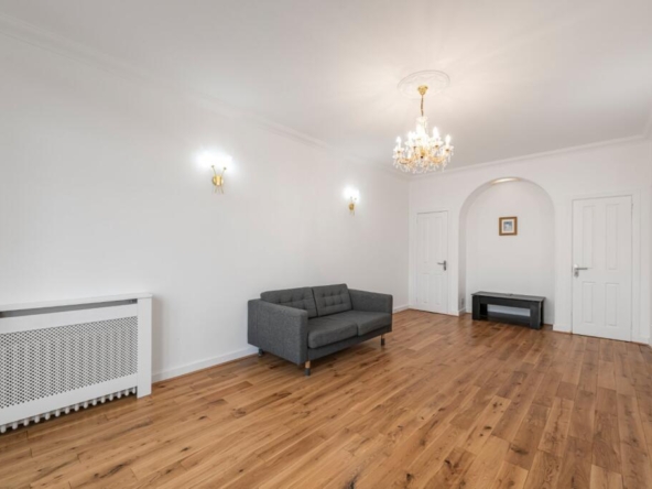 57973_KCB250199_L_IMG_00_0000