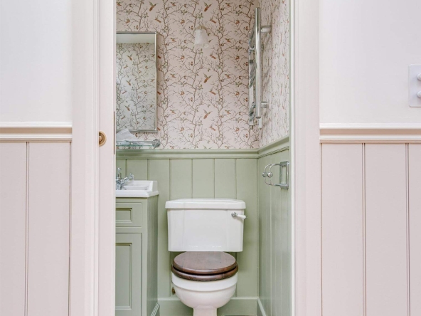 Property-photography-London-CamdenBathroom